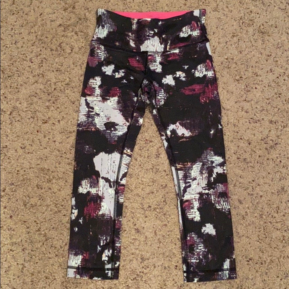 Lululemon Wonder Under Crop Leggings